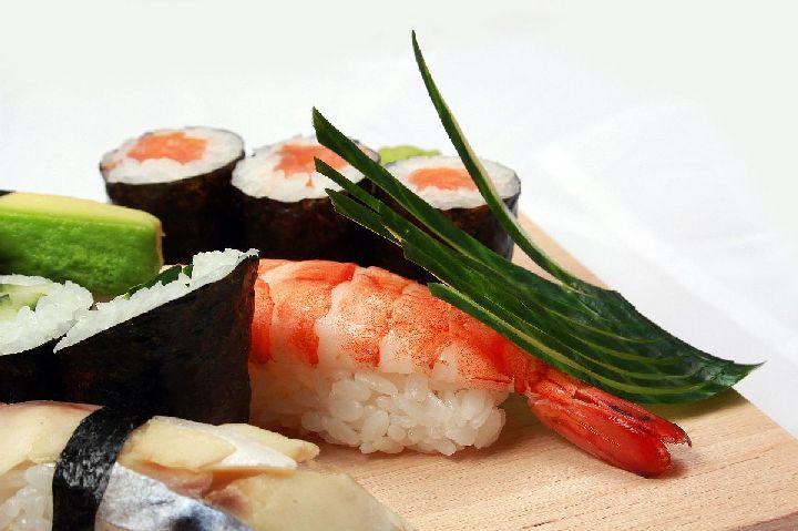 Tradíciónális japán sushi készítés, házhozszállítás